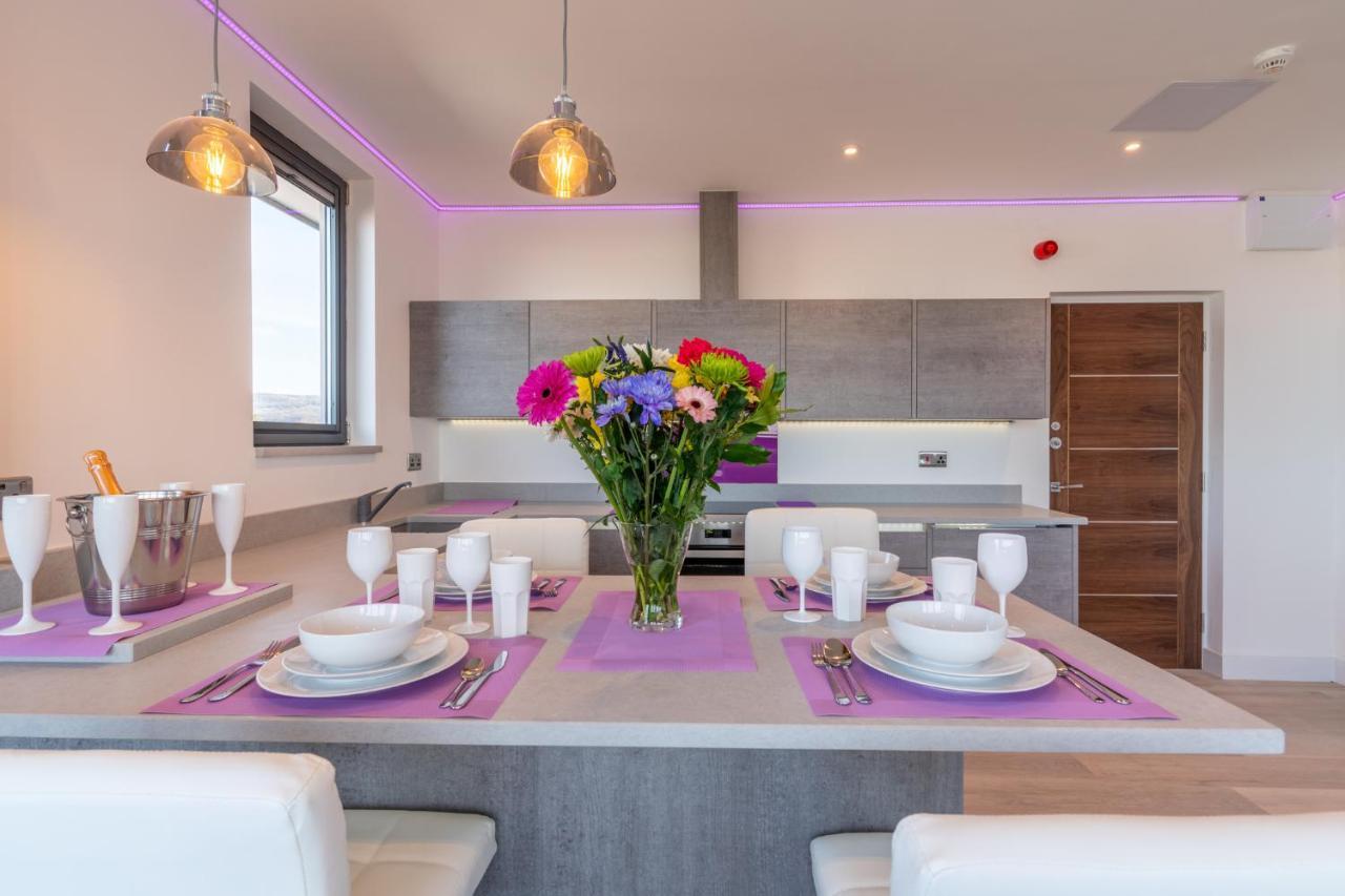 Central Penthouse With Hot Tub & Views 22 Cheltenham Kültér fotó