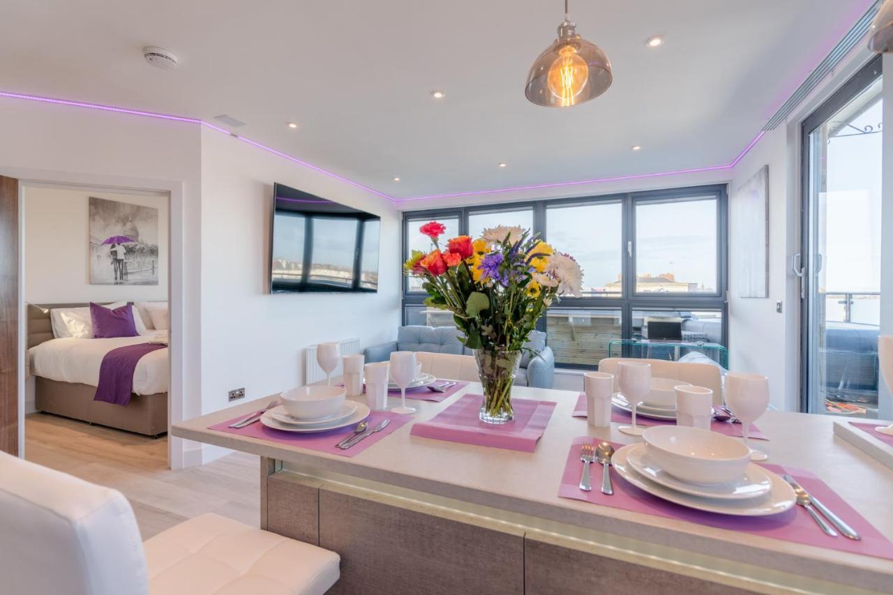 Central Penthouse With Hot Tub & Views 22 Cheltenham Kültér fotó