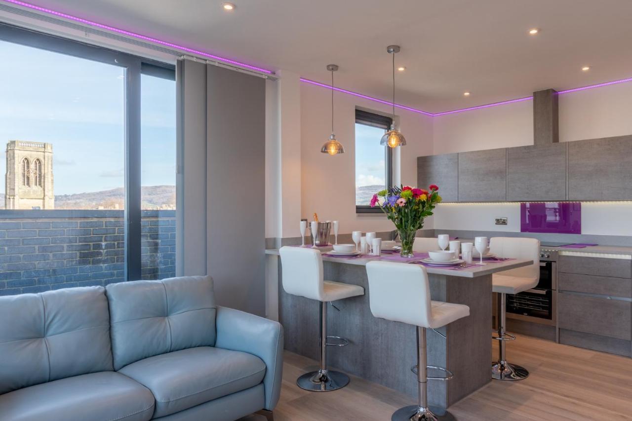 Central Penthouse With Hot Tub & Views 22 Cheltenham Kültér fotó